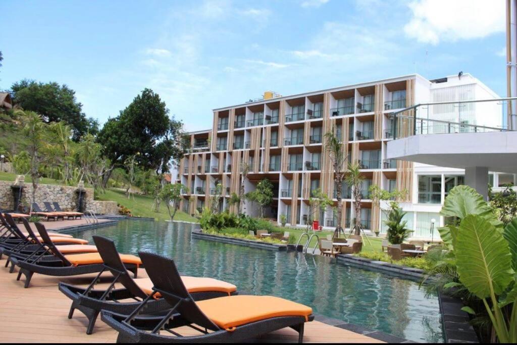 Narmada 1Br Deluxe Room Beach Cyn Senggigi Exterior photo